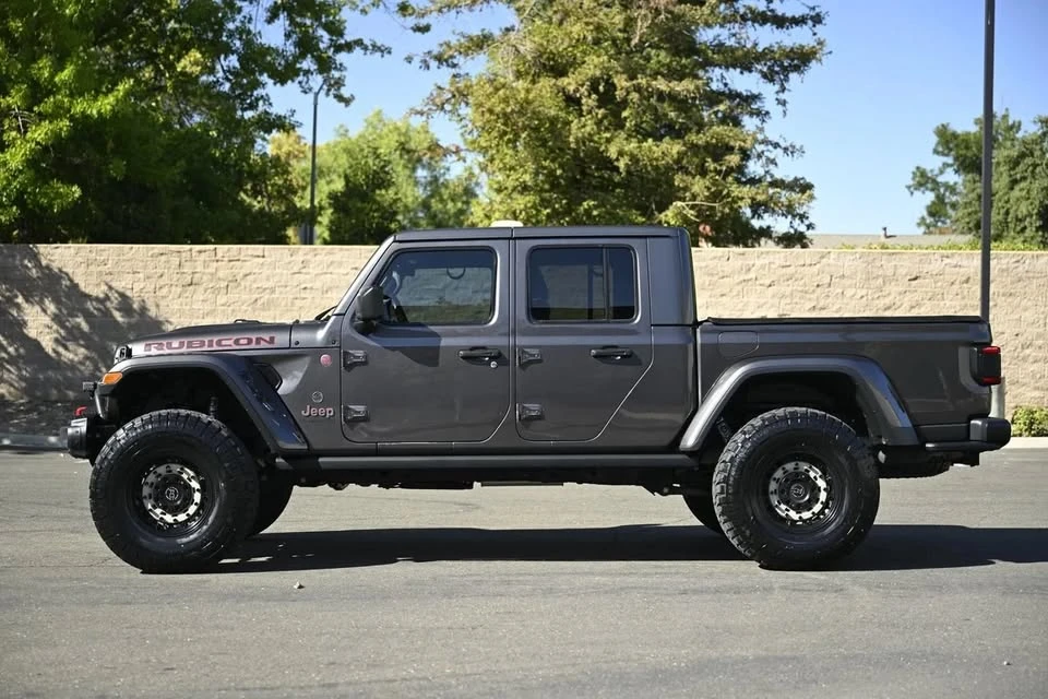 2020 Jeep JT Gladiator - Image 2 of 20