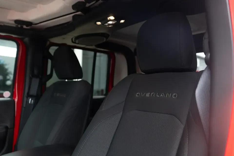 2020 Jeep JT Gladiator - Image 15 of 19