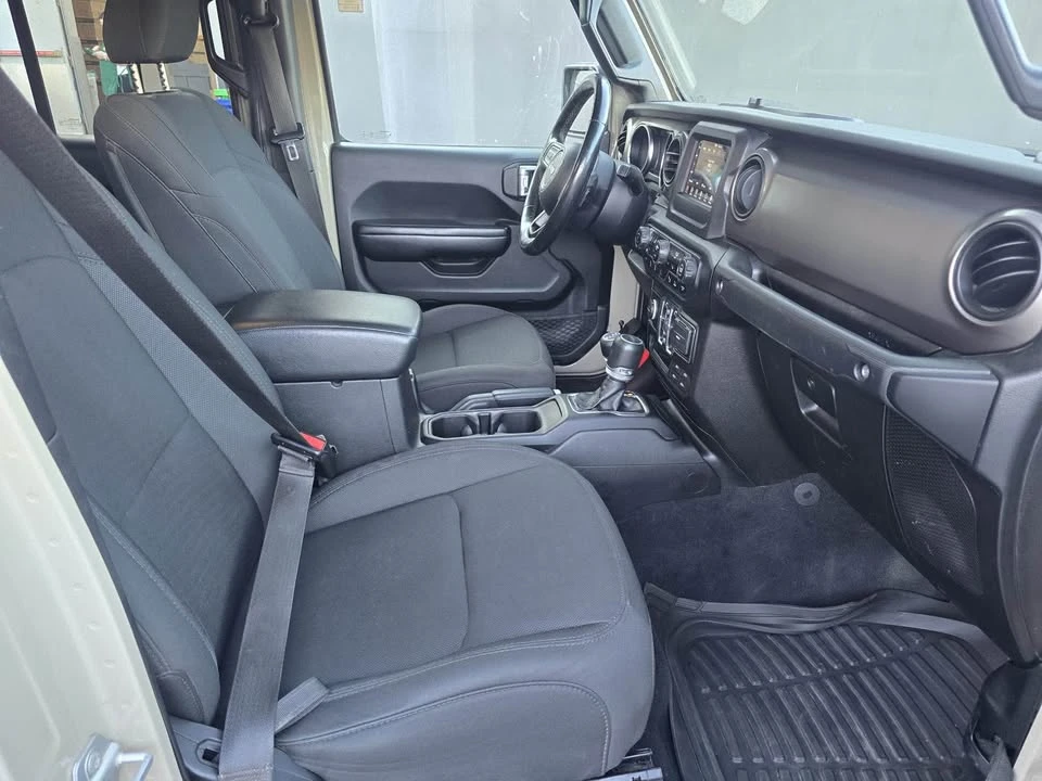 2020 Jeep JT Gladiator - Image 14 of 17