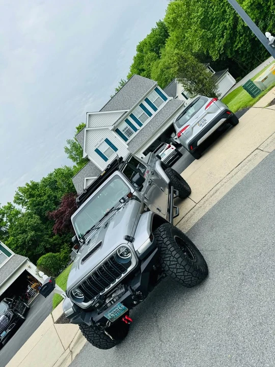 2020 Jeep JT Gladiator - Image 5 of 5