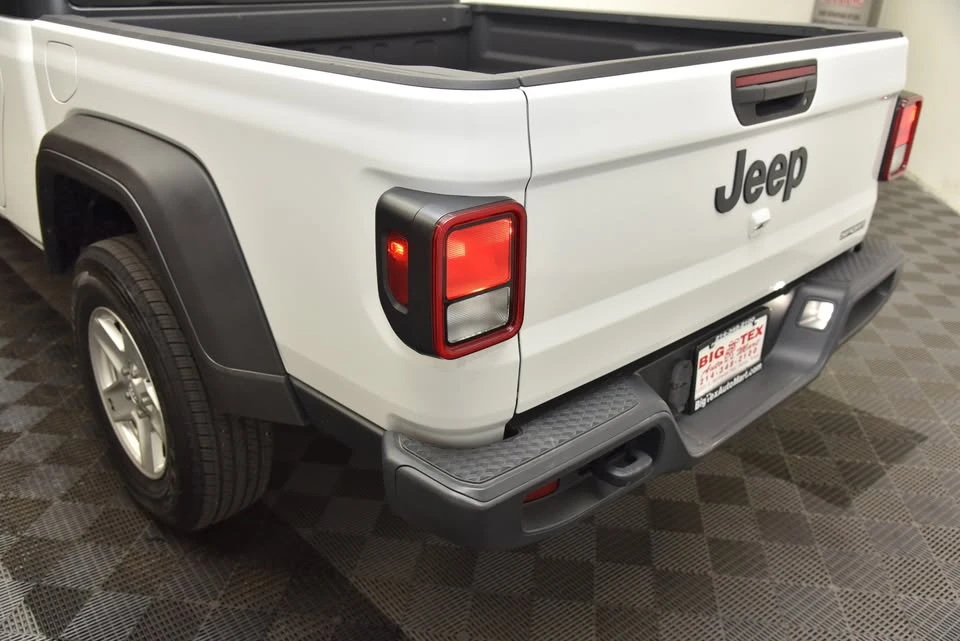2020 Jeep JT Gladiator - Image 8 of 16