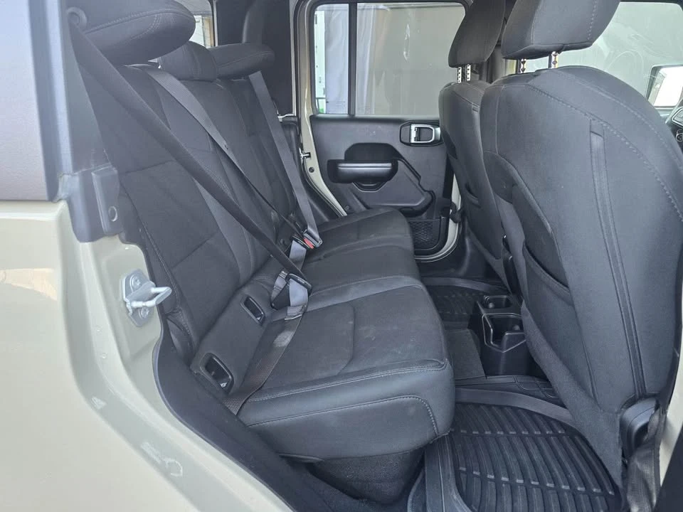 2020 Jeep JT Gladiator - Image 9 of 17