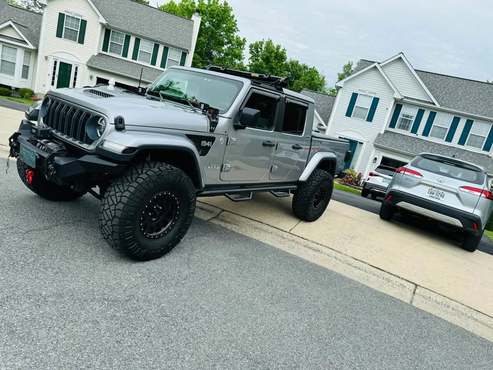 2020 Jeep JT Gladiator - Image 2 of 5