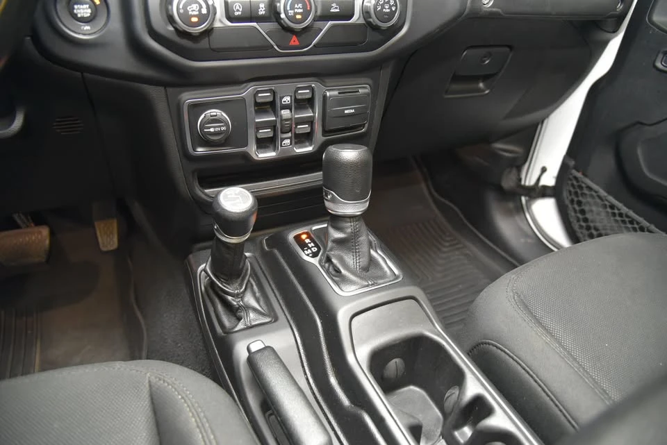 2020 Jeep JT Gladiator - Image 13 of 16