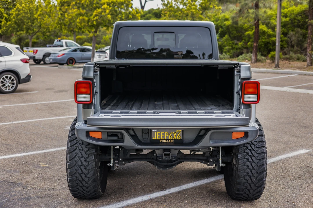 2020 Jeep JT Gladiator - Image 8 of 31