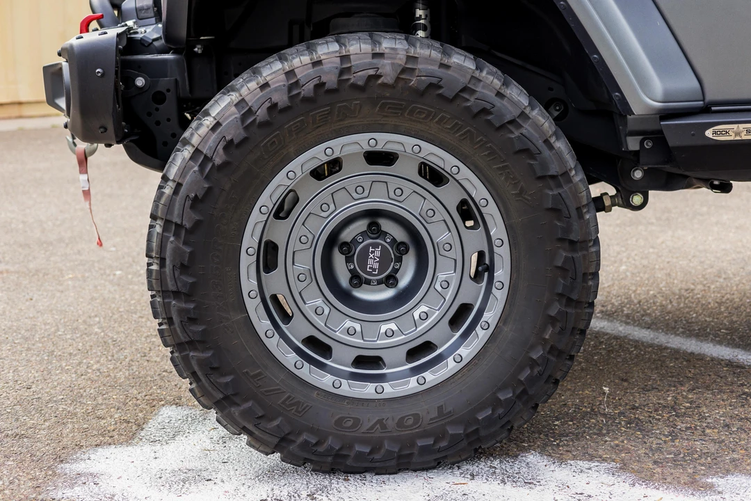 2020 Jeep JT Gladiator - Image 30 of 31