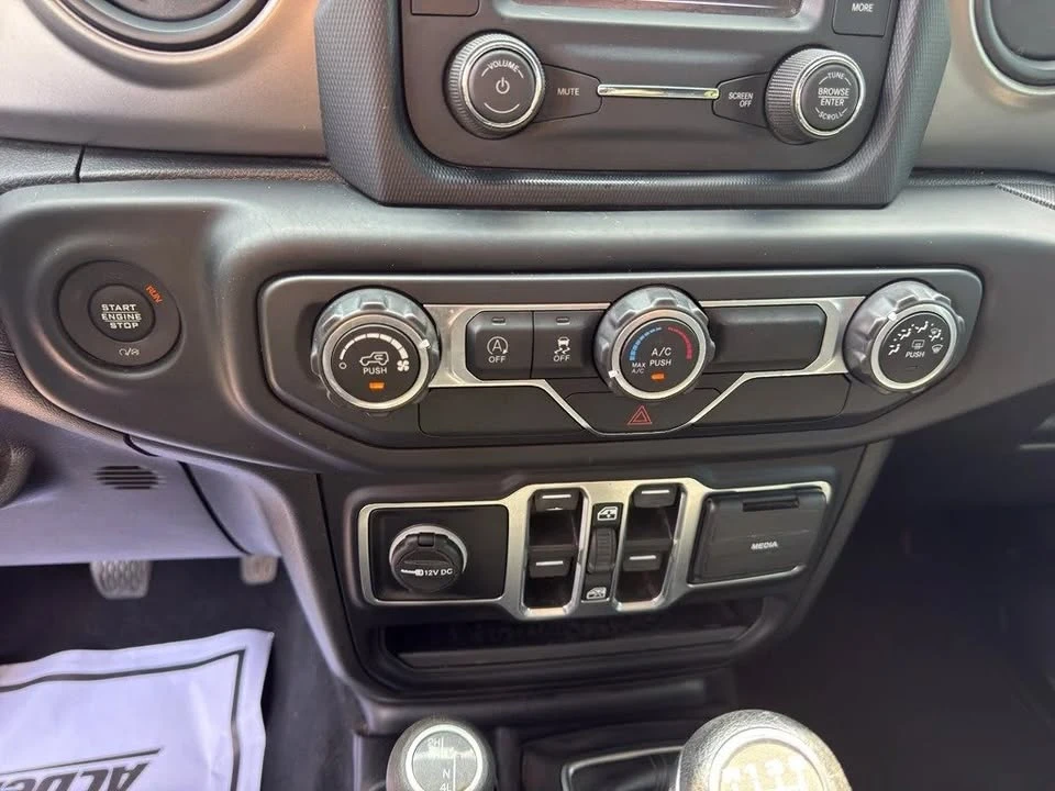 2020 Jeep JT Gladiator - Image 18 of 20