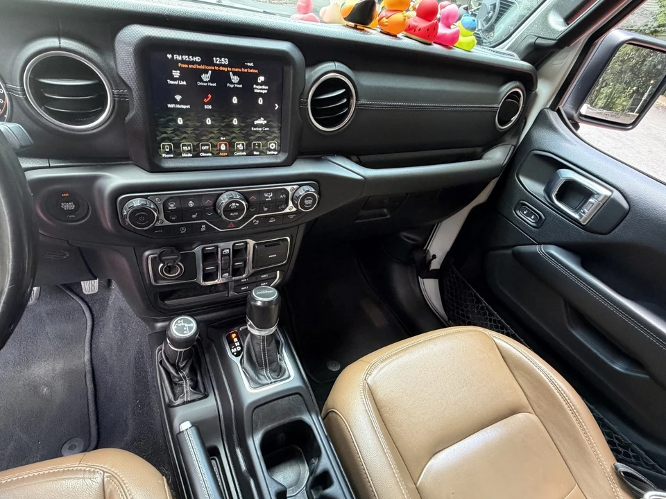 2020 Jeep JT Gladiator - Image 18 of 23