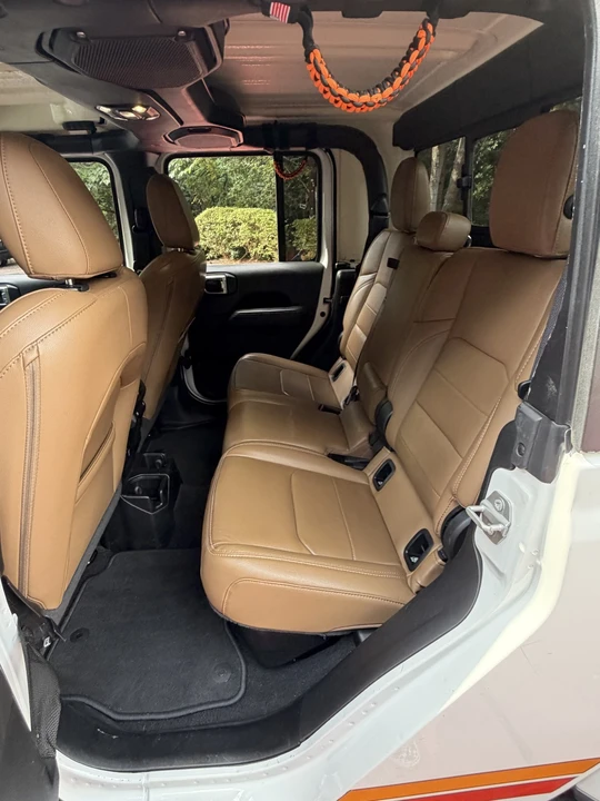2020 Jeep JT Gladiator - Image 19 of 23