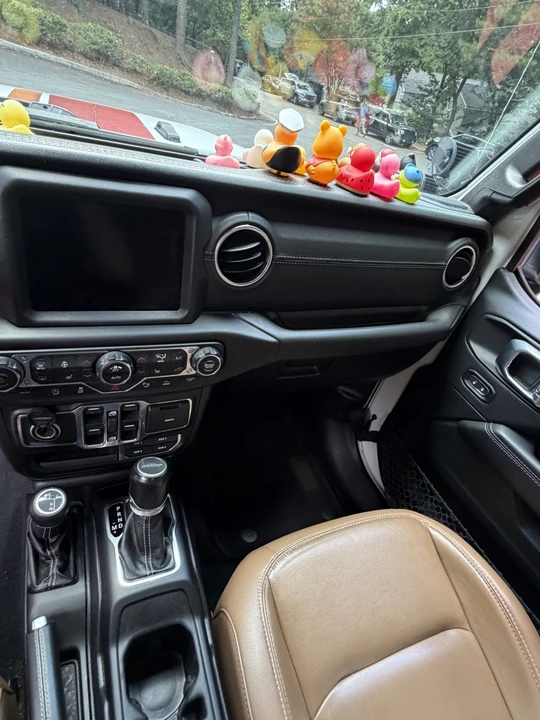 2020 Jeep JT Gladiator - Image 16 of 23