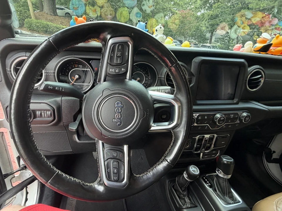 2020 Jeep JT Gladiator - Image 15 of 23