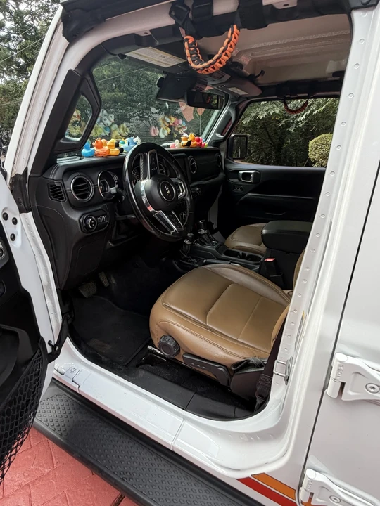 2020 Jeep JT Gladiator - Image 12 of 23