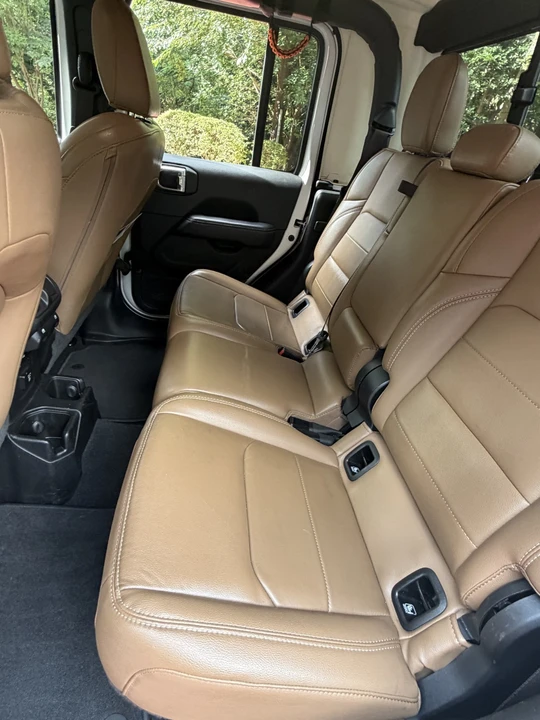 2020 Jeep JT Gladiator - Image 20 of 23