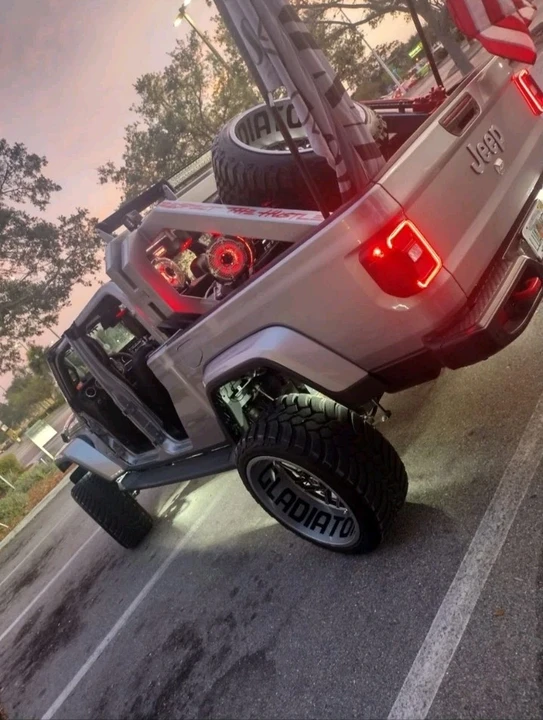 2020 Jeep JT Gladiator - Image 3 of 13