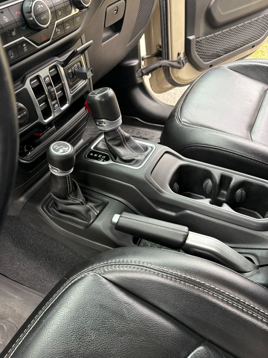 2020 Jeep JT Gladiator - Image 10 of 15