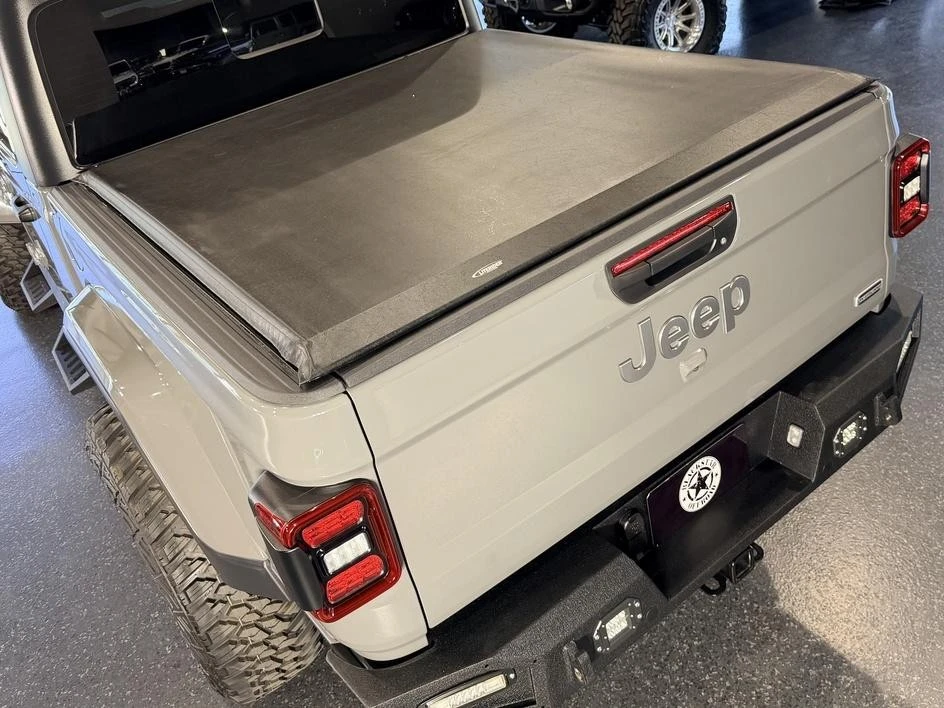 2020 Jeep JT Gladiator - Image 11 of 31