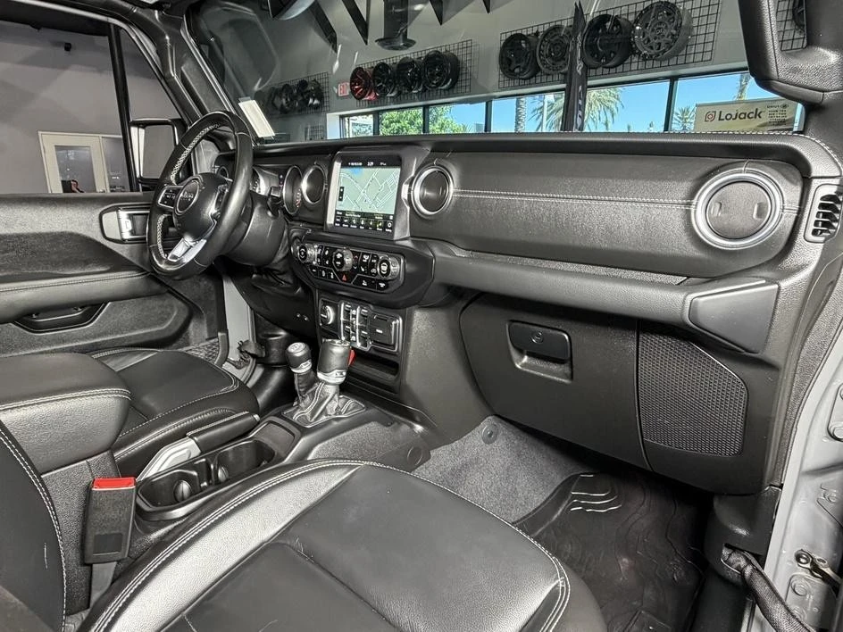 2020 Jeep JT Gladiator - Image 22 of 31