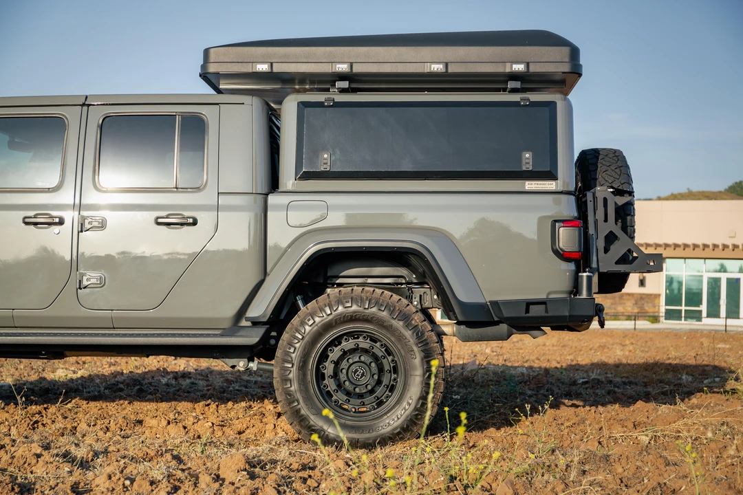 2020 Jeep JT Gladiator - Image 24 of 31