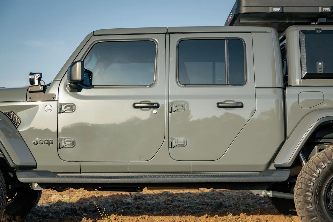 2020 Jeep JT Gladiator - Image 23 of 31