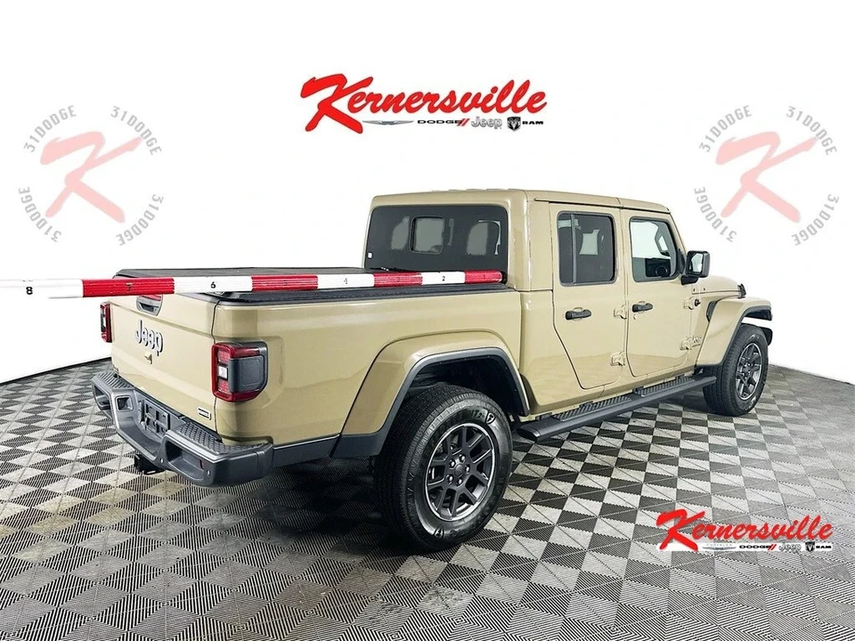 2020 Jeep JT Gladiator - Image 7 of 21
