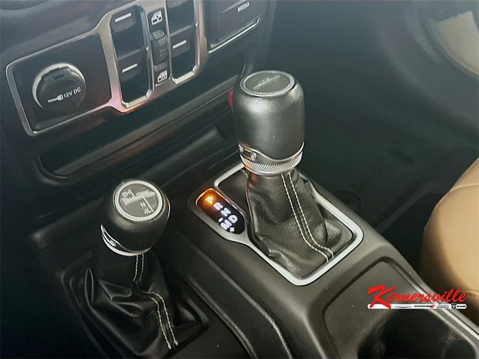 2020 Jeep JT Gladiator - Image 16 of 21
