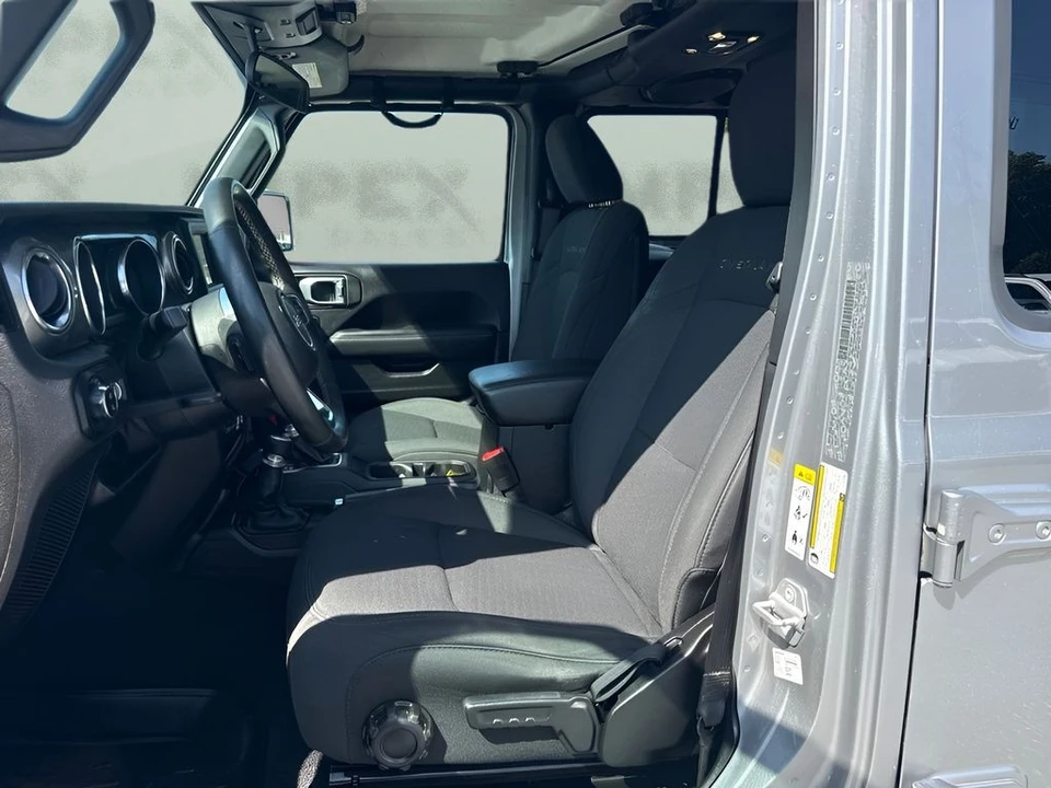 2020 Jeep JT Gladiator - Image 9 of 28
