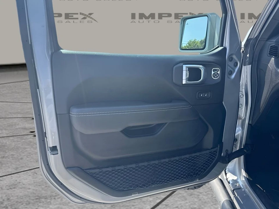 2020 Jeep JT Gladiator - Image 20 of 28