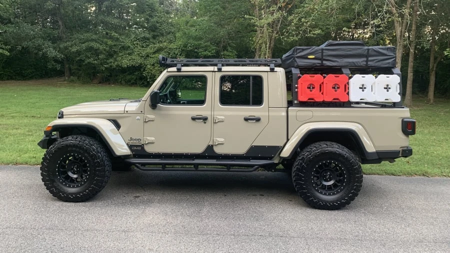 2020 Jeep JT Gladiator - Image 2 of 11