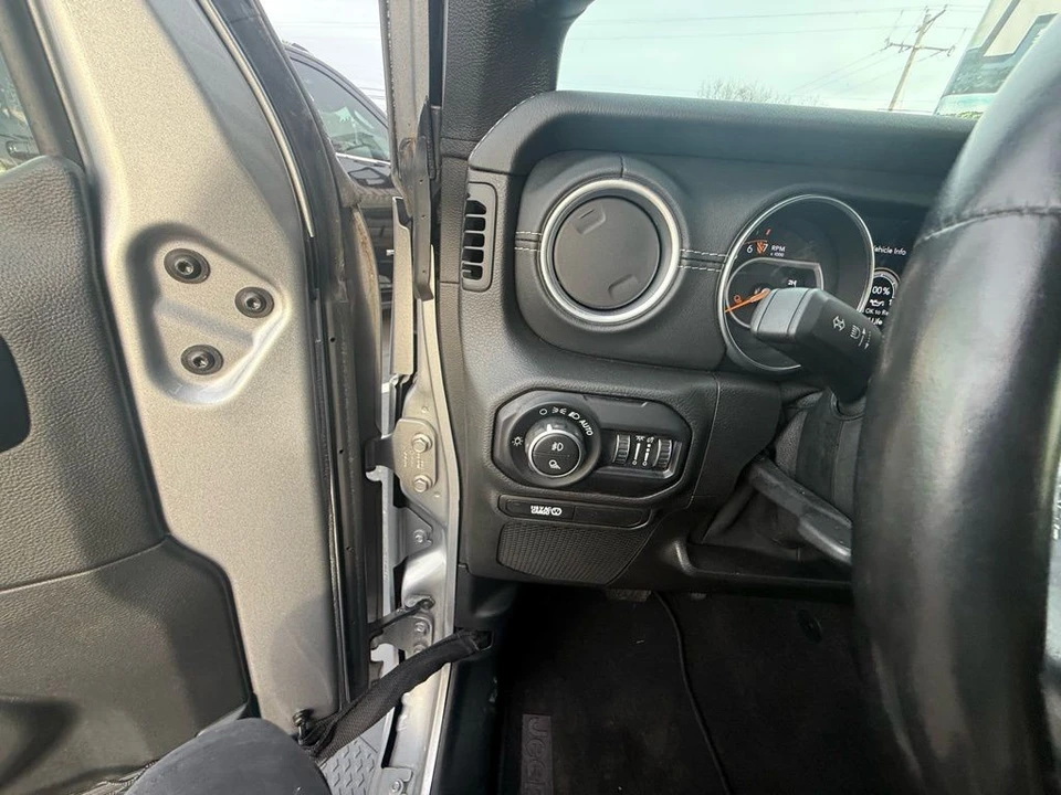 2020 Jeep JT Gladiator - Image 20 of 21