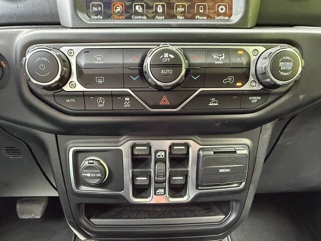 2020 Jeep JT Gladiator - Image 23 of 28