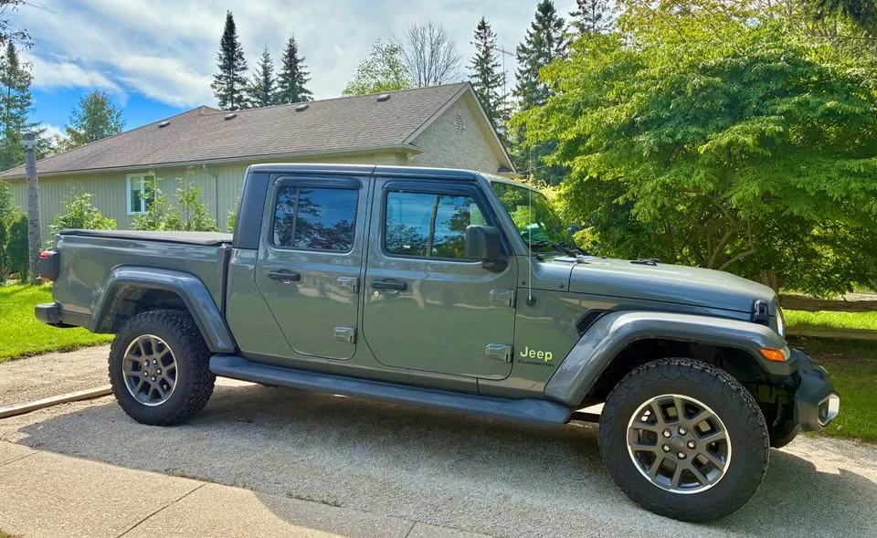 2020 Jeep JT Gladiator - Image 2 of 9