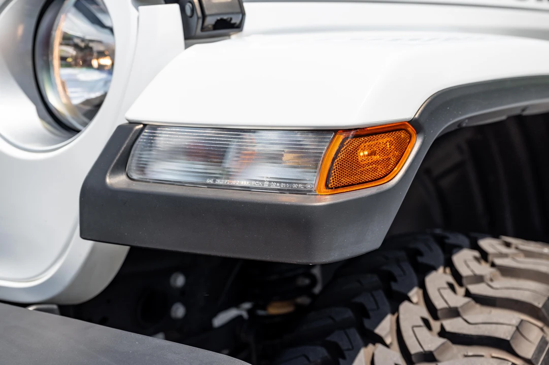 2020 Jeep JT Gladiator - Image 19 of 31