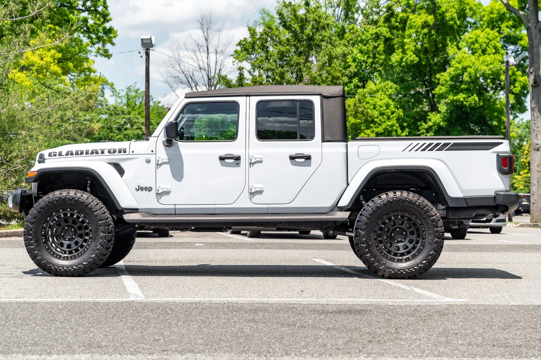 2020 Jeep JT Gladiator - Image 9 of 31
