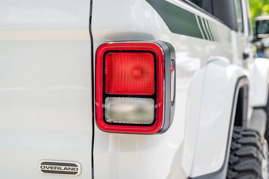 2020 Jeep JT Gladiator - Image 30 of 31