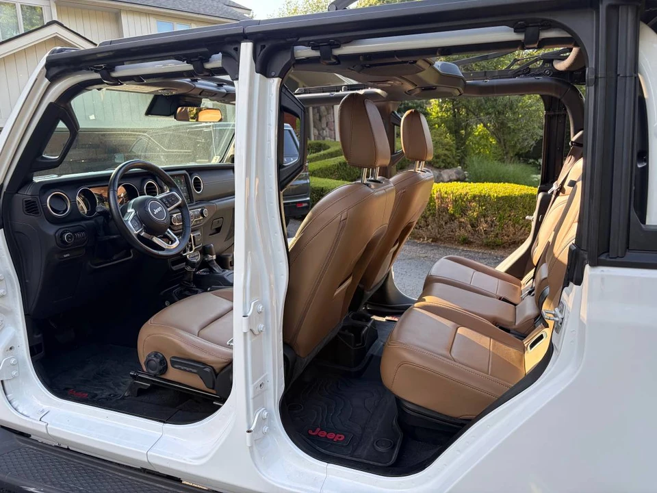 2020 Jeep JT Gladiator - Image 9 of 17