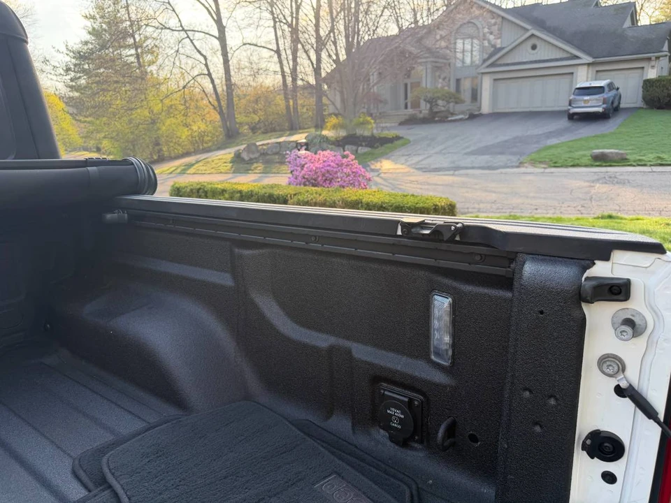 2020 Jeep JT Gladiator - Image 13 of 17