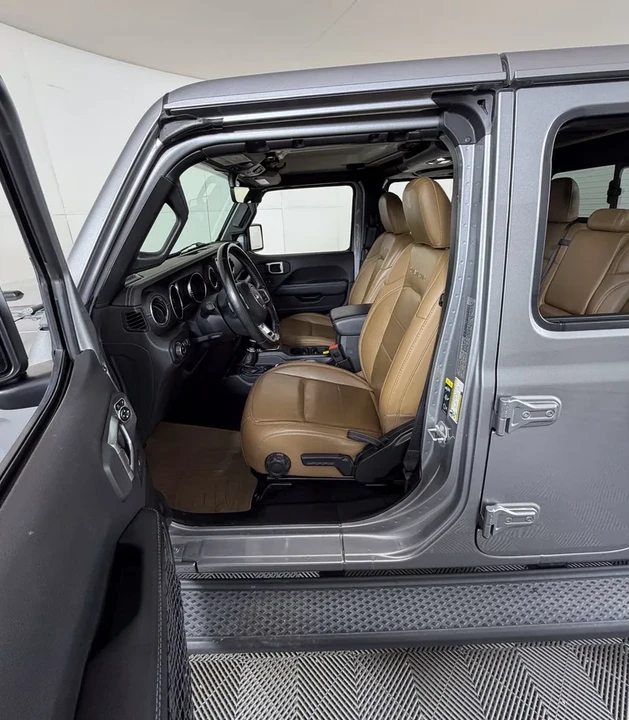 2020 Jeep JT Gladiator - Image 8 of 14