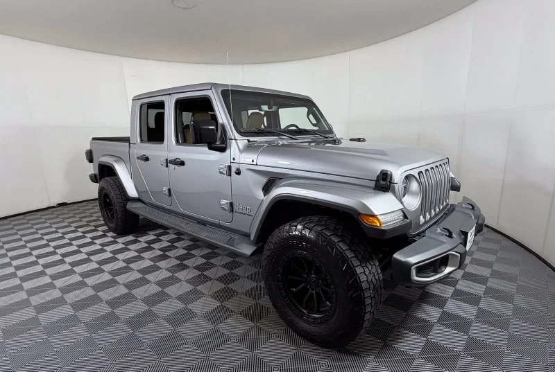 2020 Jeep JT Gladiator - Image 2 of 14