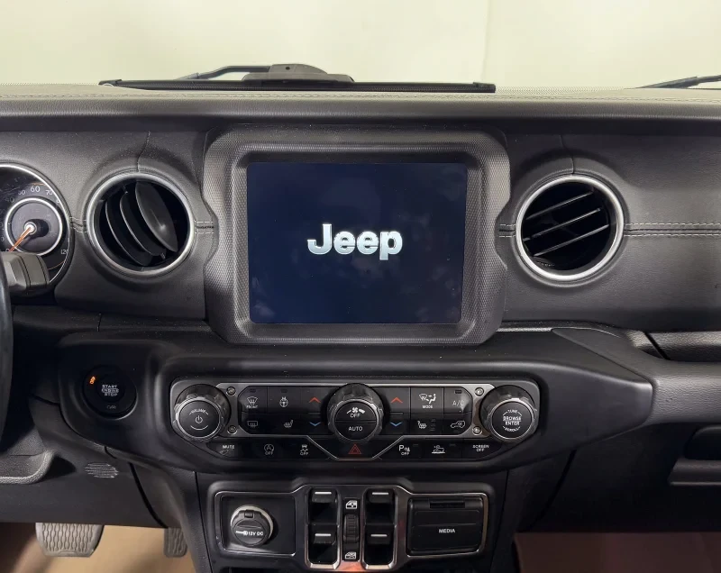 2020 Jeep JT Gladiator - Image 11 of 14