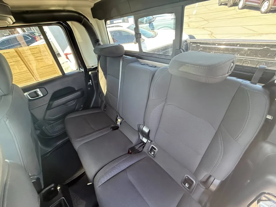 2020 Jeep JT Gladiator - Image 15 of 17