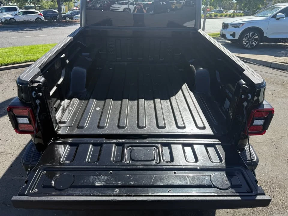 2020 Jeep JT Gladiator - Image 16 of 17