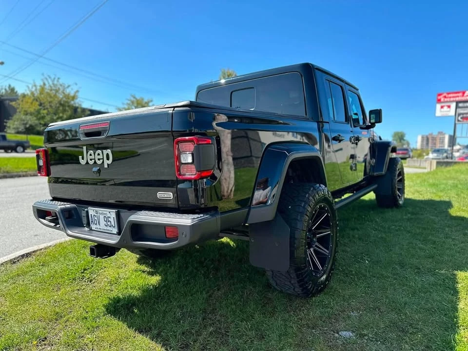 2020 Jeep JT Gladiator - Image 2 of 11