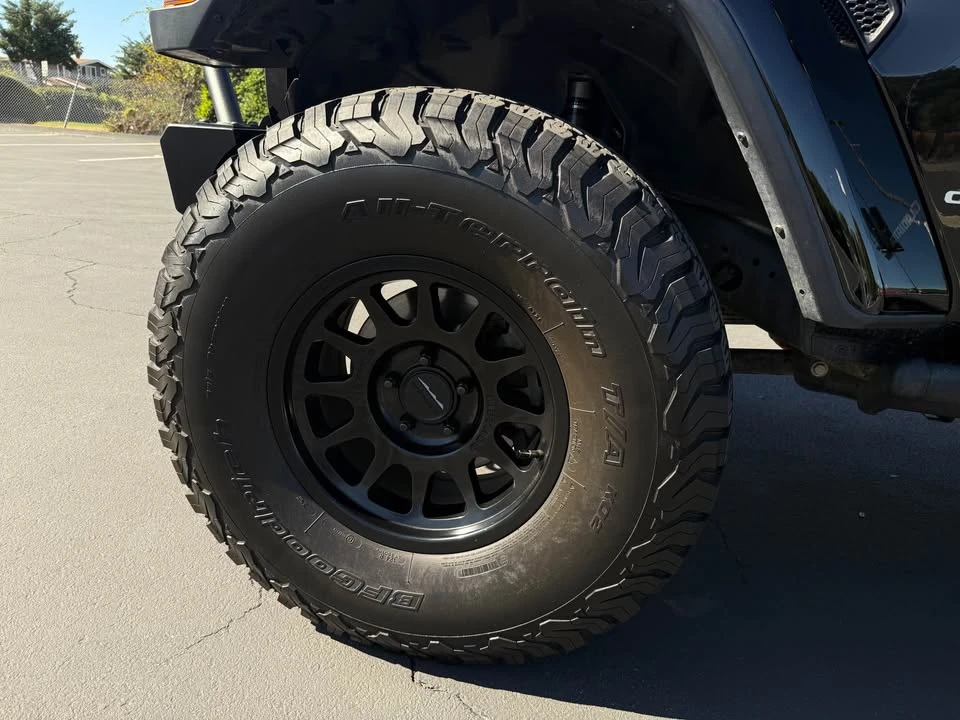 2020 Jeep JT Gladiator - Image 11 of 15
