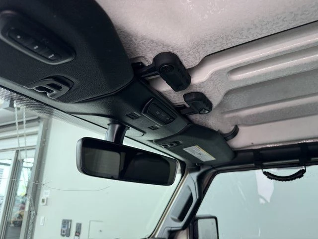 2020 Jeep JT Gladiator - Image 19 of 20