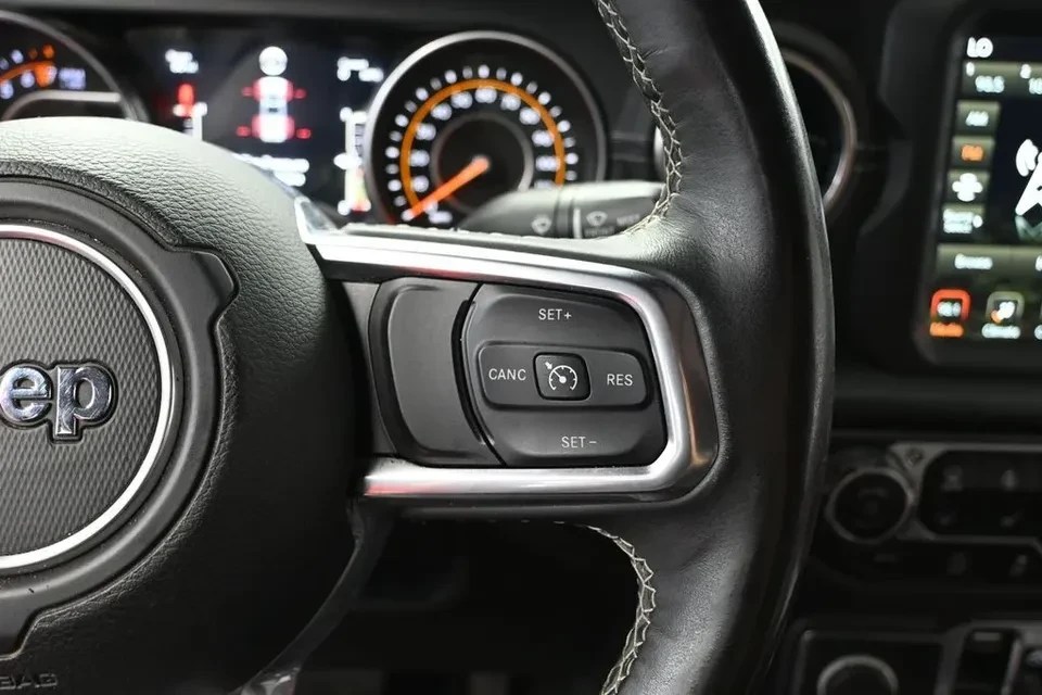 2020 Jeep JT Gladiator - Image 19 of 20