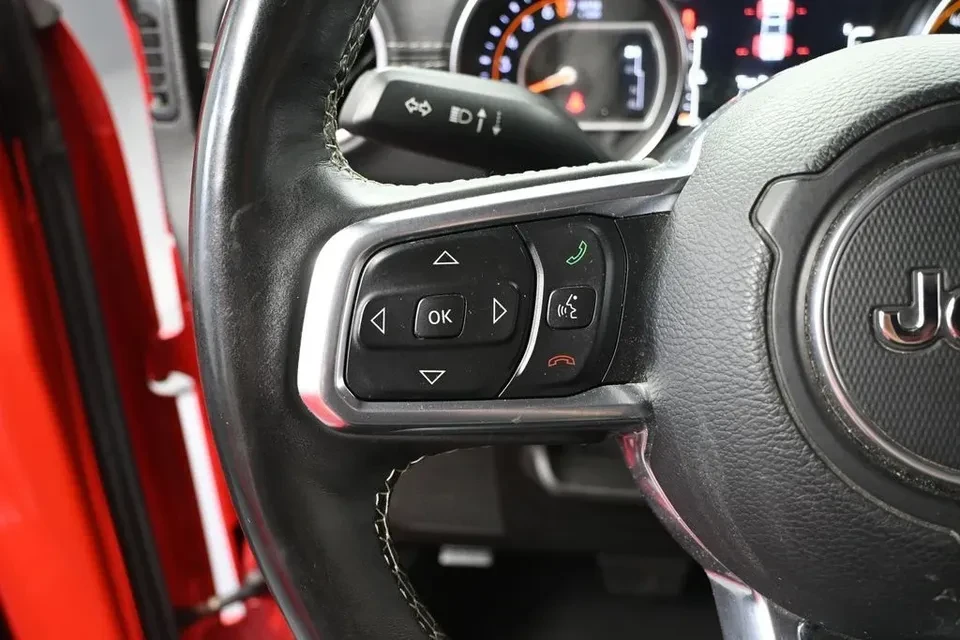 2020 Jeep JT Gladiator - Image 18 of 20
