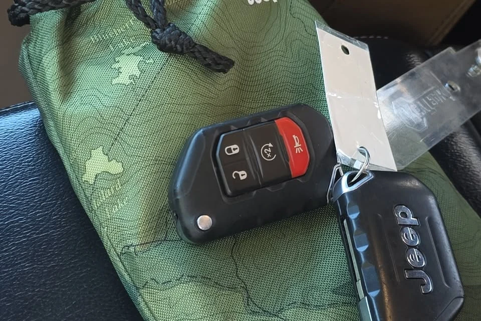 2020 Jeep JT Gladiator - Image 19 of 19