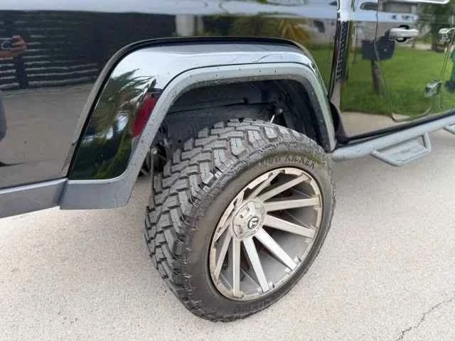 2020 Jeep JT Gladiator - Image 17 of 19