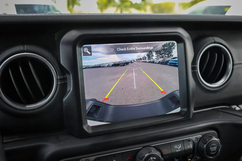 2020 Jeep JT Gladiator - Image 19 of 20
