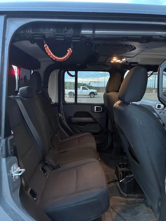 2020 Jeep JT Gladiator - Image 10 of 11